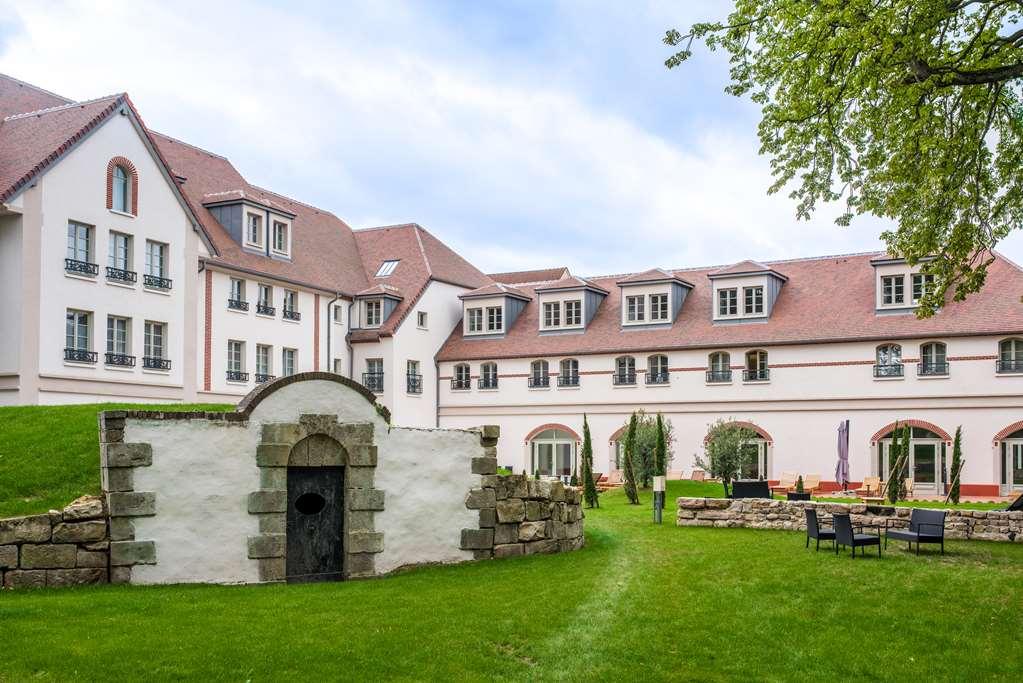 Castel Maintenon - Handwritten Collection Hotel Exterior photo