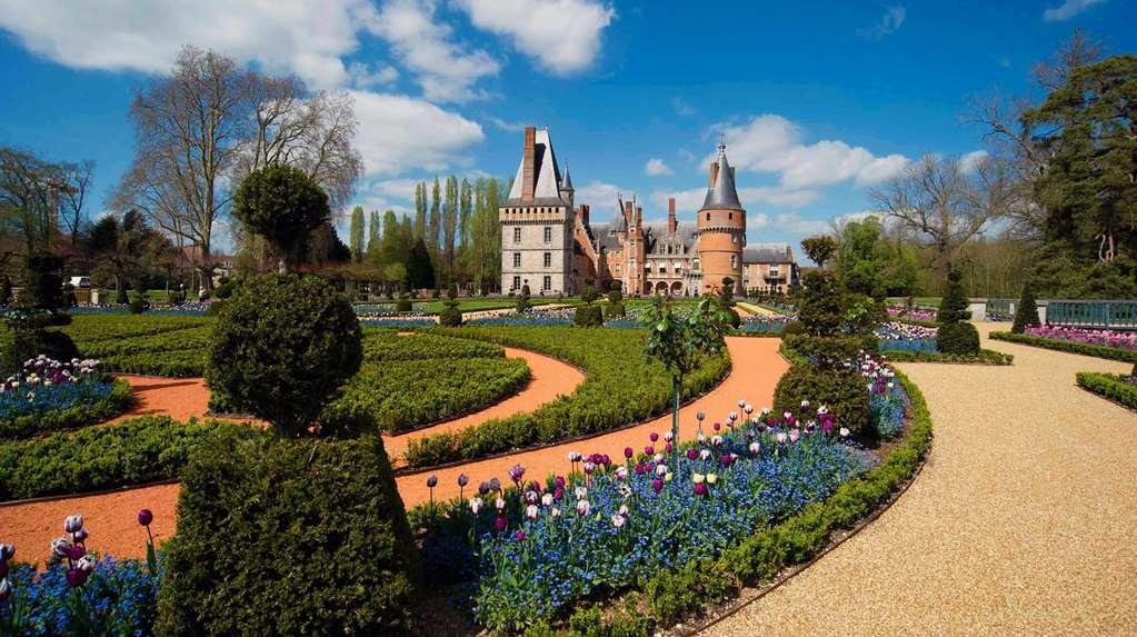 Castel Maintenon - Handwritten Collection Hotel Exterior photo