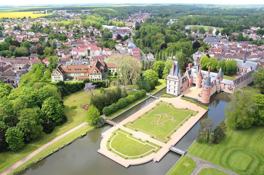 Castel Maintenon - Handwritten Collection Hotel Exterior photo